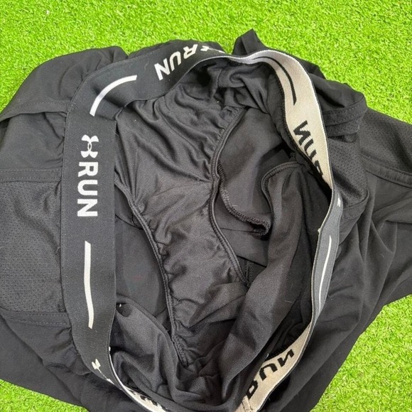 Under Armour Women's Size M Running Shorts Pockets Sporty Active - Picture 6 of 7